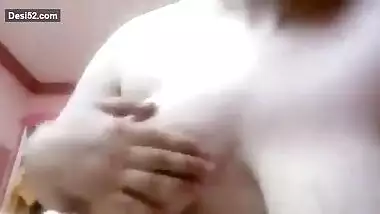 Bhabi Boobs Show