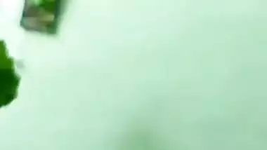 Tamil wife in saree getting her nude pussy exposed