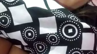 Chubby MILF big boobs and pussy showing on video call