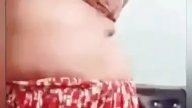 Paki Girl Showing On Video Call