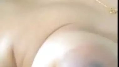 Desi Horny Girl Pressing Boob