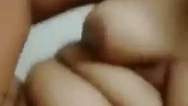 Tamil Slut Bhabhi Masturebating in Bathroom