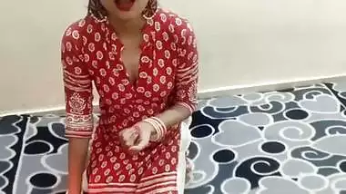 Desi Indian village bhabhi ne khula parlour officer ko Rishwat na Dene par aapni gaand marwai xxx Hd in Hindi audio