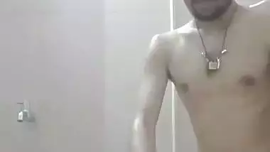 Desi couple fucking xxx in bathroom under shower