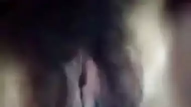 Dehati beauty showing her hairy pussy