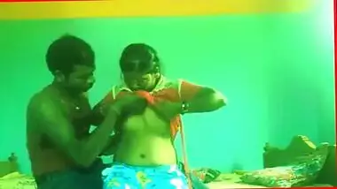 New desi girl friend in hotel selfi