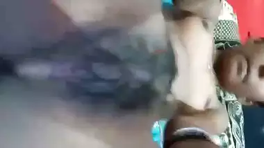 Tamil teenage girl fingering masturbation selfie