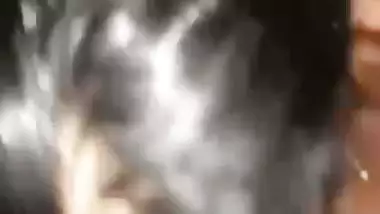 Tamil girl in Australia gives blowjob to boyfriend