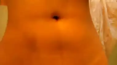 Sexy girl self shot her naked body no face