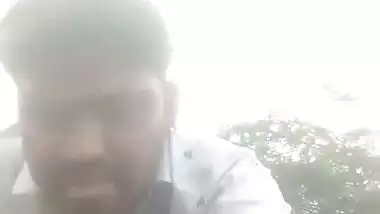 Bihari couple fucks in an open area in outdoor sex MMS