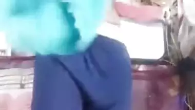 Village Desi XXX girl showing her clean shaved pussy on cam