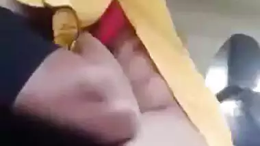 Viral sex videos of a Haryanavi couple fucking in a car