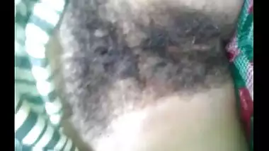 Indian house wife masturbate front of cam on demand