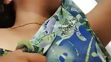 Pussy fingering before fucking of smiling girlfriend