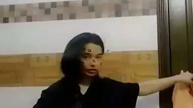 Indian nude MMS of a sexy girl fingering in her bathroom