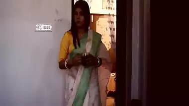 Bengali hot wife getting erotic with flute bengali short movie