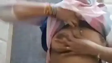 Tamil sales girl nude and pissing videos making for lover
